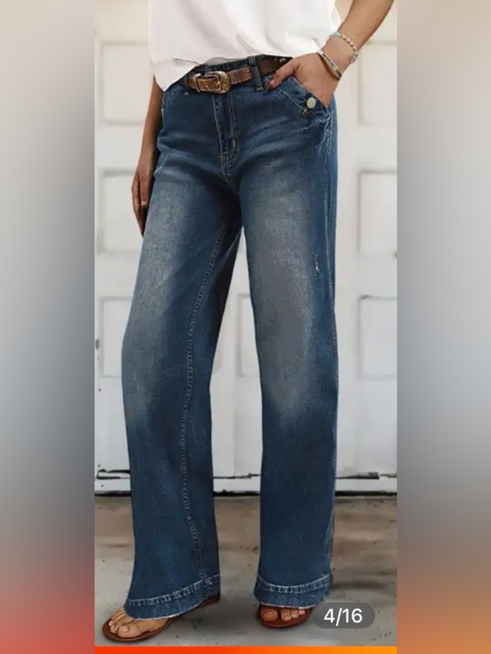 Flamingals Distressed Vintage Straight Leg Mid Waist Jeans Size Large NWT